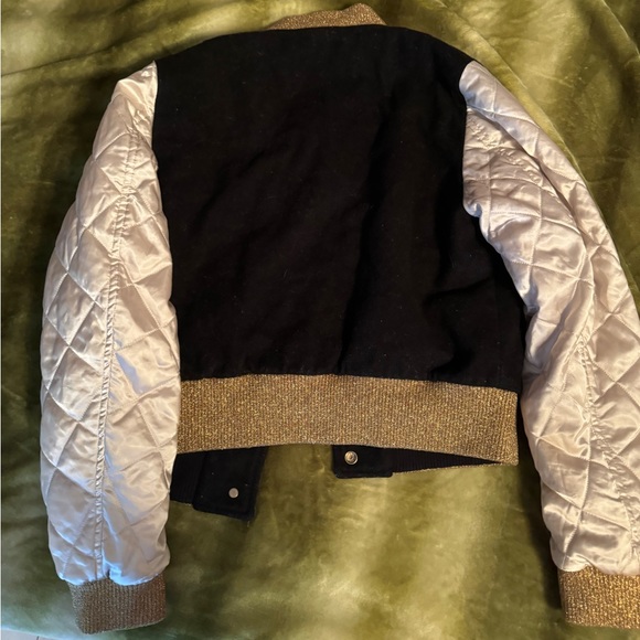 250$ drop Tommy Hilfiger gold glitter Varsity S - Picture 3 of 10